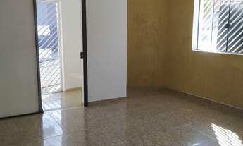 Imagem 5: Casa para alugar situada região central tratar telefone 42=999-11-6717