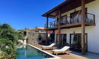 Imagem: Casa com muita privacidade em local privilegiado