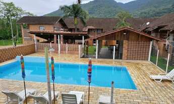 Imagem 3: Kitnet em condomínio com piscina, churrasqueira e salão de jogos a 2km da praia Maranduba