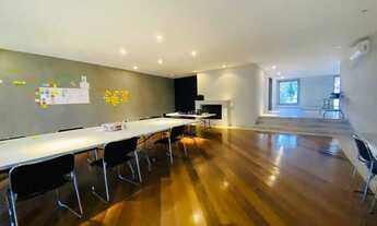 Imagem 3: Luxuosa Casa para aluguel com 800m², 5 suítes, piscina e 4 vagas - Jardim Europa - Penápol