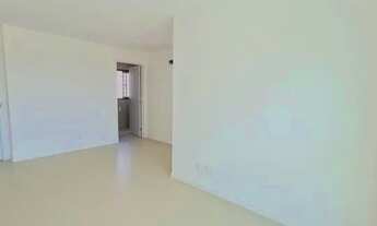 Imagem 2: Vendo este Apartamento em Lagoa Nova: com 2 quartos, 1 suíte. sala, e varanda