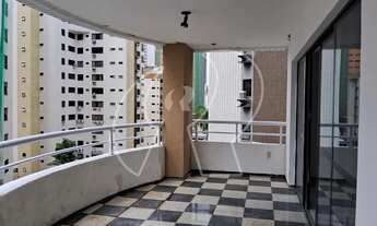 Imagem 2: Excelente localização, apartamento com 03 suítes, varanda, sala, móveis projetados, DCE, d