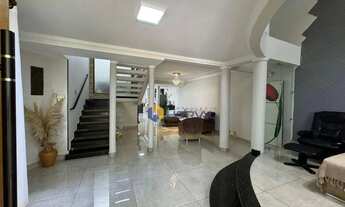 Imagem 3: Sobrado com 5 quartos à venda, 305 m² por R$ 1.250.000 - Vila Santo Antônio - Maringá/PR