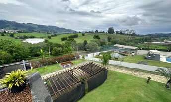Imagem 3: Sobrado para venda com 580 metros quadrados com 4 quartos em Centro - Joanópolis - SP