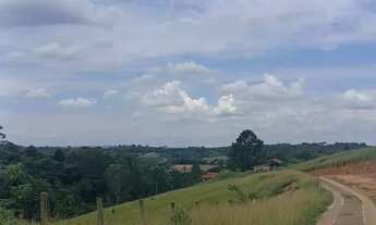 Imagem 2: Terreno em Ibiúna com doc ok e ambiente natural