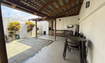 Imagem 3: SOBRADO ESPAÇOSO EM CONDOMÍNIO 4 QTS 1 SUÍTE 2 VAGAS DE GARAGEM ÁREA DE LAZER