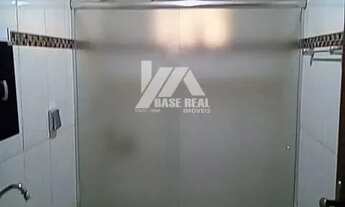 Imagem 4: Casa em alvenaria com 2 quartos, garagem para dois carros e terreno amplo