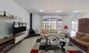 Imagem 4: Casa para Venda em Teresópolis, Bom Retiro, 4 dormitórios, 2 suítes, 5 banheiros, 4 vagas