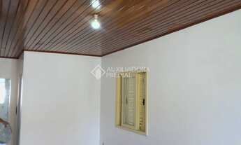 Imagem 2: Ótima casa reformada - Pátio com linda vista - Bairro Partenon