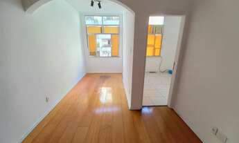 Imagem 5: Apartamento de frente com localização privilegiada em Icaraí! Composto por sala, 2 quartos