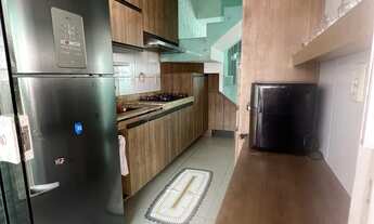 Imagem 5: Casa em Condomínio Com móveis projetados e energia solar