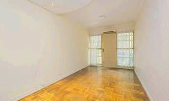 Imagem: Casa à venda no centro de Pelotas - com