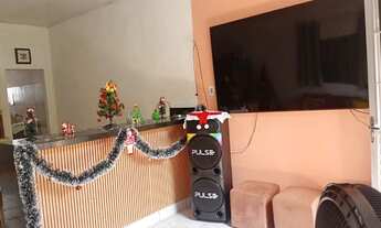 Imagem 3: Proprietário vende linda casa com piscina e bem localizada!