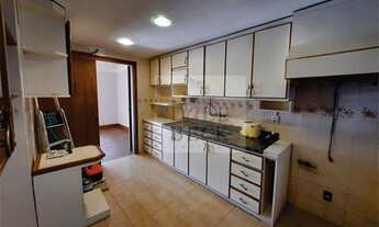 Imagem 14: Apartamento para aluguel possui 125 metros quadrados com 3 quartos em Petrópolis - Porto A