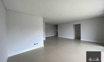 Imagem 7: Apartamento na Agronômica andar alto com vista parcial do Mar