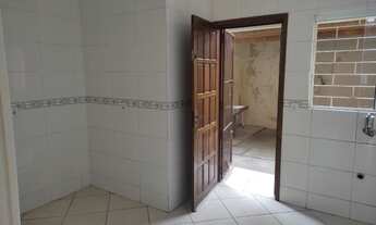 Imagem 7: Sobrado para venda possui 70 metros quadrados com 2 quartos em Cidade Industrial - Curitib