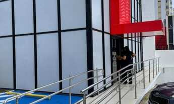 Imagem 3: Prédio/Edifício inteiro para aluguel com 345 m2 - com 15 salas com a recepção - elevador