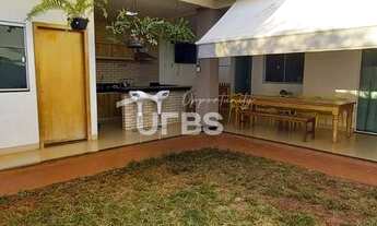 Imagem 6: Casa de Rua - Casa 3 quartos, sendo 3 suítes