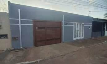 Imagem: VENDE-SE Casa com salão no Aero Rancho