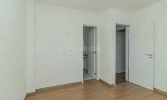 Imagem 7: Apartamento de 3 Dormitórios, sendo 1 suíte, no bairro Passo D'Areia, com 01 VAGA e C
