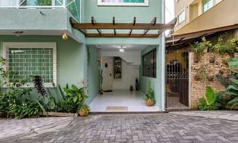 Imagem 4: CASA com 4 dormitórios à venda por R$ 550.000,00 no bairro Vista Alegre - CURITIBA / PR