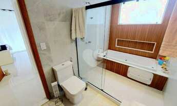 Imagem 7: Lopes Enjoy vende linda casa em centro de terreno, com 4 suítes, casa super completa com 3