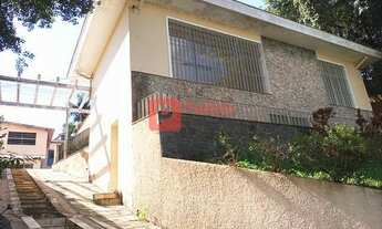 Imagem 4: Casa Comercial com 4 salas amplas, cozinha, 8 vagas, 600m² de área e Galpão para depósito