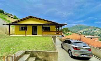 Imagem 2: Casa com 3 dormitórios à venda, 180 m² por R$ 750.000,00 - Albuquerque - Teresópolis/RJ