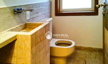 Imagem 4: Imóvel diferenciado, toda em madeira de demolição e acabamento incomparável