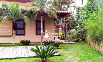 Imagem: Imóvel diferenciado, toda em madeira de