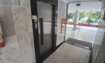 Imagem 3: Apartamento com 2 dormitórios para alugar, 60 m² por R$ 2.936,50/mês - Asa Norte - Brasíli