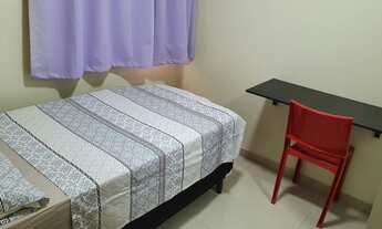 Imagem 6: Quarto moça estudante e/ou trabalhe