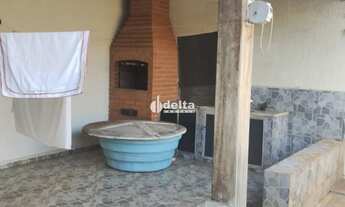 Imagem 2: Casa residencial 03 quartos disponível para venda no bairro Dona Zulmira em Uberlândia-MG