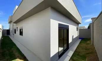 Imagem 7: Imóvel para venda possui 166 metros quadrados com 3 quartos