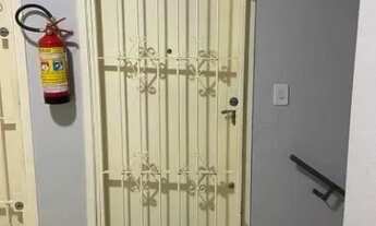 Imagem 2: Apartamento em Porto Alegre, no bairro Cristal, com 3 dormitório(s), e 3 banheir