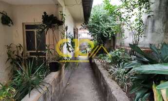 Imagem: Casa, 07 quartos, 01 suíte, 01 vaga, bairro