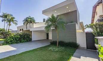 Imagem 3: Casa à venda em Santana de Parnaíba, Alphaville, com 3 suítes, com 203 m², Residencial Trê