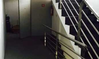 Imagem 5: Prédio Comercial de Alto Padrão na Vila Amália, São Paulo-SP: 3 banheiros, 8 vagas, 750m²