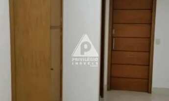 Imagem 6: SALA COMERCIAL AMPLA, COM 2 BANHEIROS E REFORMADA NO CENTRO DO RIO