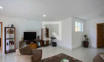 Imagem 3: Casa à Venda - Bandeirantes, 4 Quartos, 520 m2