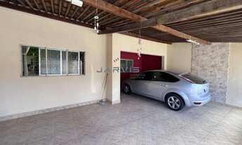 Imagem: Vendo casa com 3 quartos e amplo quintal