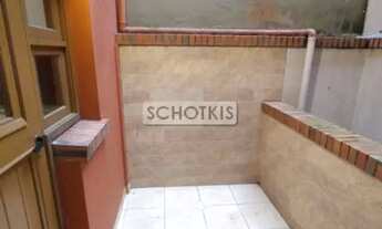 Imagem 7: IMOBILIÁRIA SCHOTKIS ALUGA EXCELENTE CASA RESIDENCIAL DE TRÊS PAVIMENTOS COM 04 DORMITÓRIO