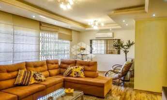 Imagem 5: Casa térrea com 4 dormitórios no bairro Teresópolis em Porto Alegre