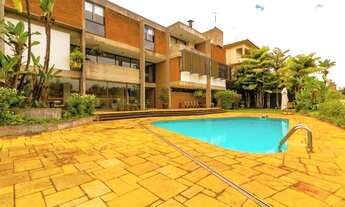 Imagem 2: Casa para venda possui 885 metros quadrados com 4 quartos em Pacaembu - São Paulo - SP