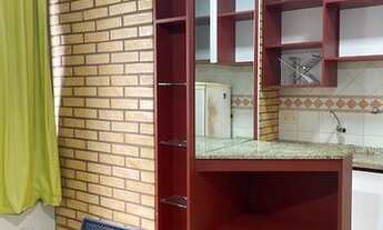 Imagem 7: Apto mobiliado de 01 dormitório de casal com sacada, bwc completo, sala com mesa com cadei