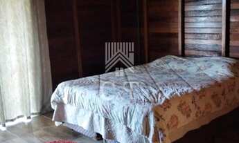 Imagem 7: 2 CASAS DE ALVENARIA COM MADEIRA EM CAMBORIÚ