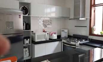 Imagem 2: Casa 4 dormitórios com 4 vagas