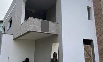 Imagem: Geminado para venda, possui 137m² com 2