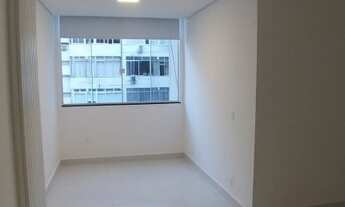 Imagem 2: Apartamento para venda tem 110 metros quadrados com 3 quartos em Copacabana - Rio de Janei