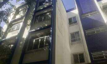 Imagem 2: 2 quartos no miolo do bairro